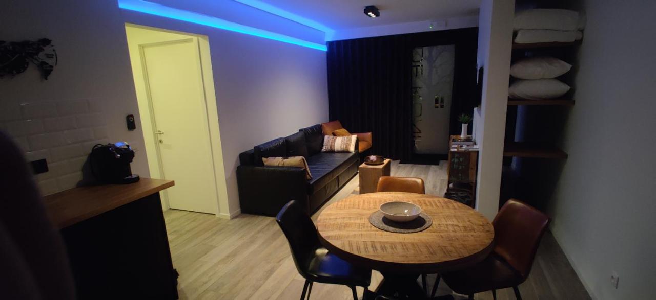 Hotel De Konik à Uikhoven Extérieur photo